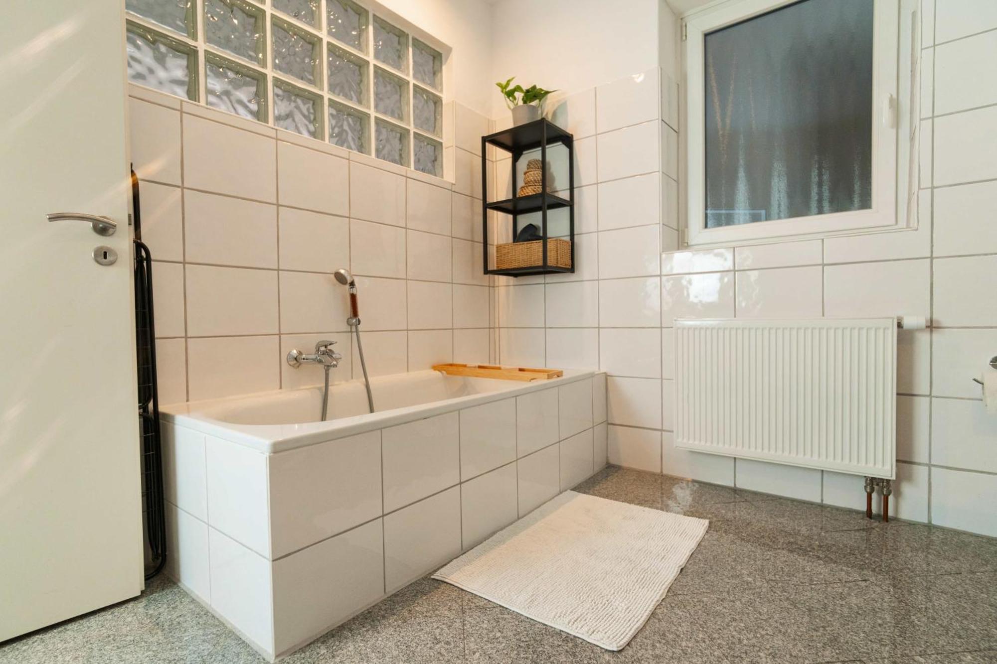 Urban Apartment - Stilvoll & Im Herzen Der Stadt Bremerhaven Eksteriør bilde