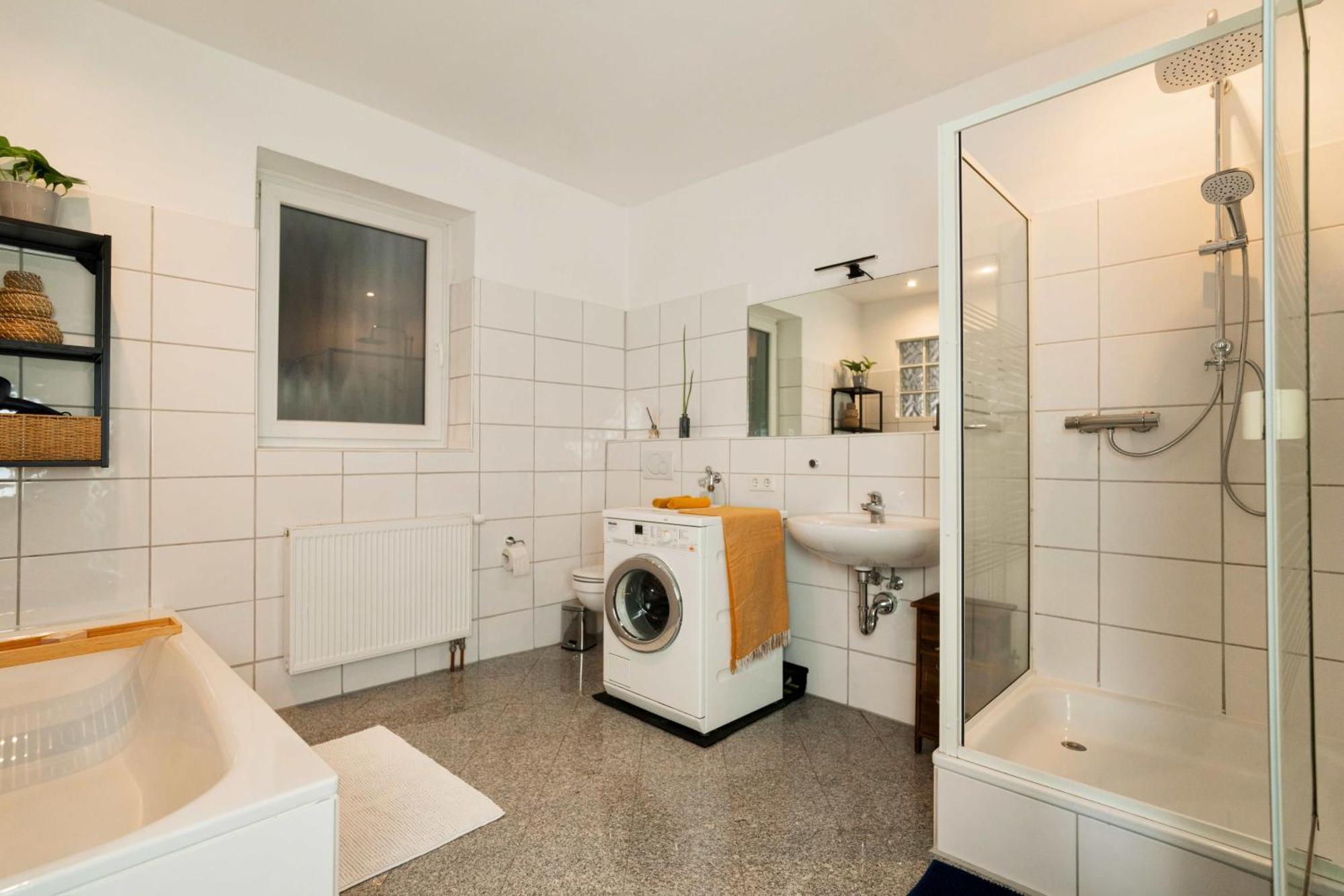 Urban Apartment - Stilvoll & Im Herzen Der Stadt Bremerhaven Eksteriør bilde